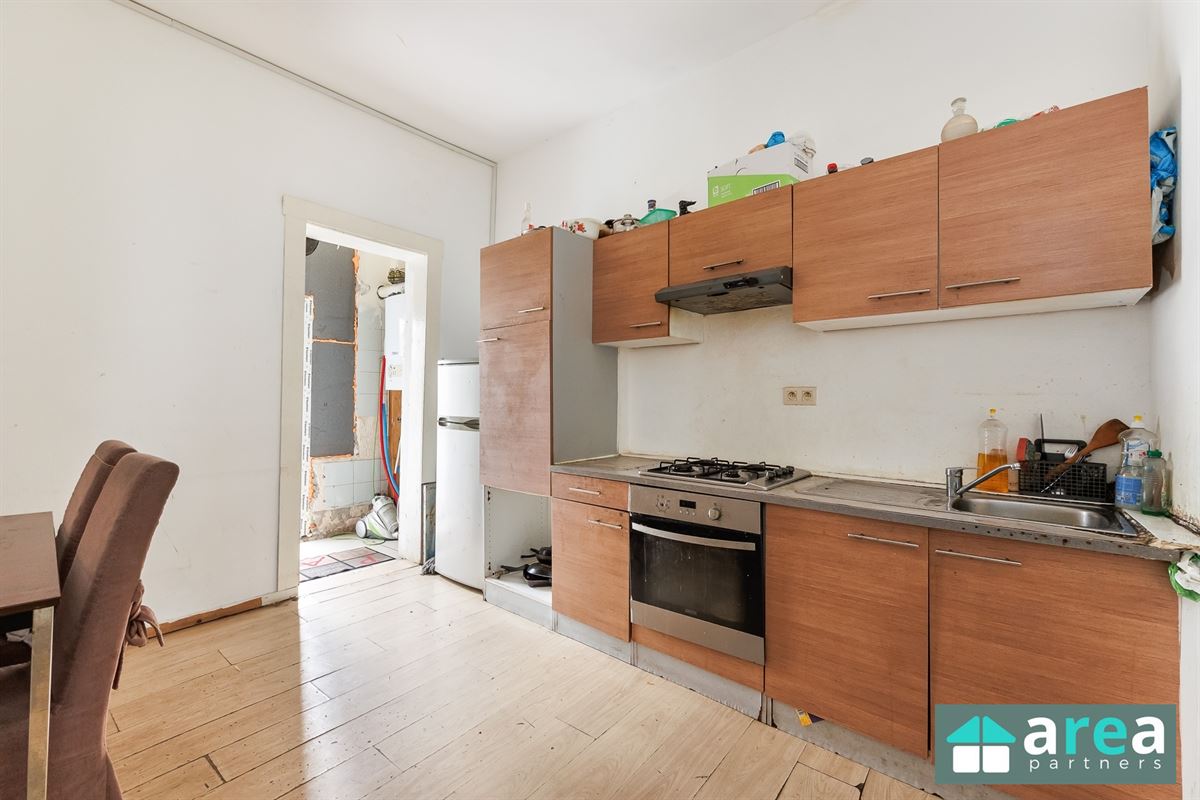 Interessante eigendom bestaande uit 3 units + achterhuis + magazijn!
