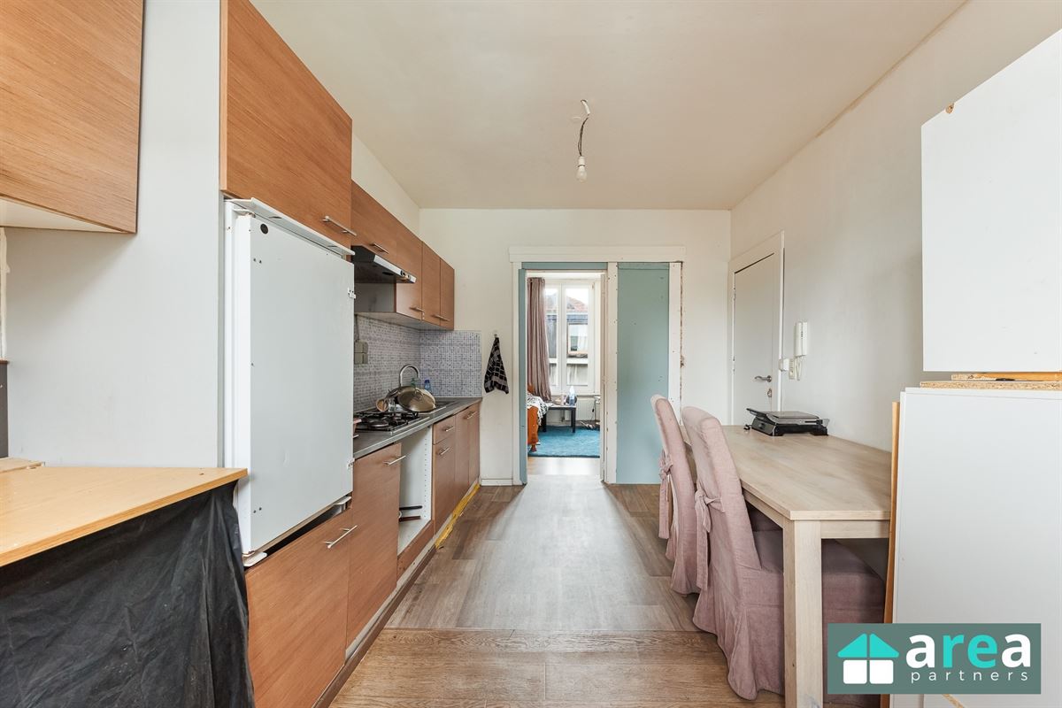 Interessante eigendom bestaande uit 3 units + achterhuis + magazijn!
