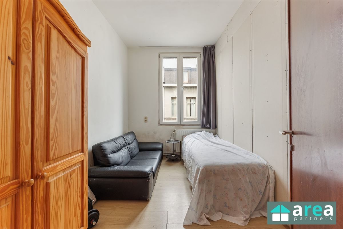 Interessante eigendom bestaande uit 3 units + achterhuis + magazijn!