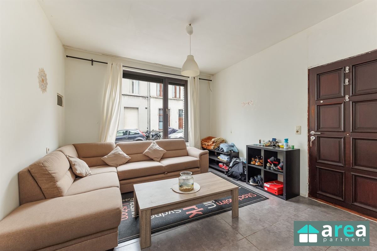 Interessante eigendom bestaande uit 3 units + achterhuis + magazijn!