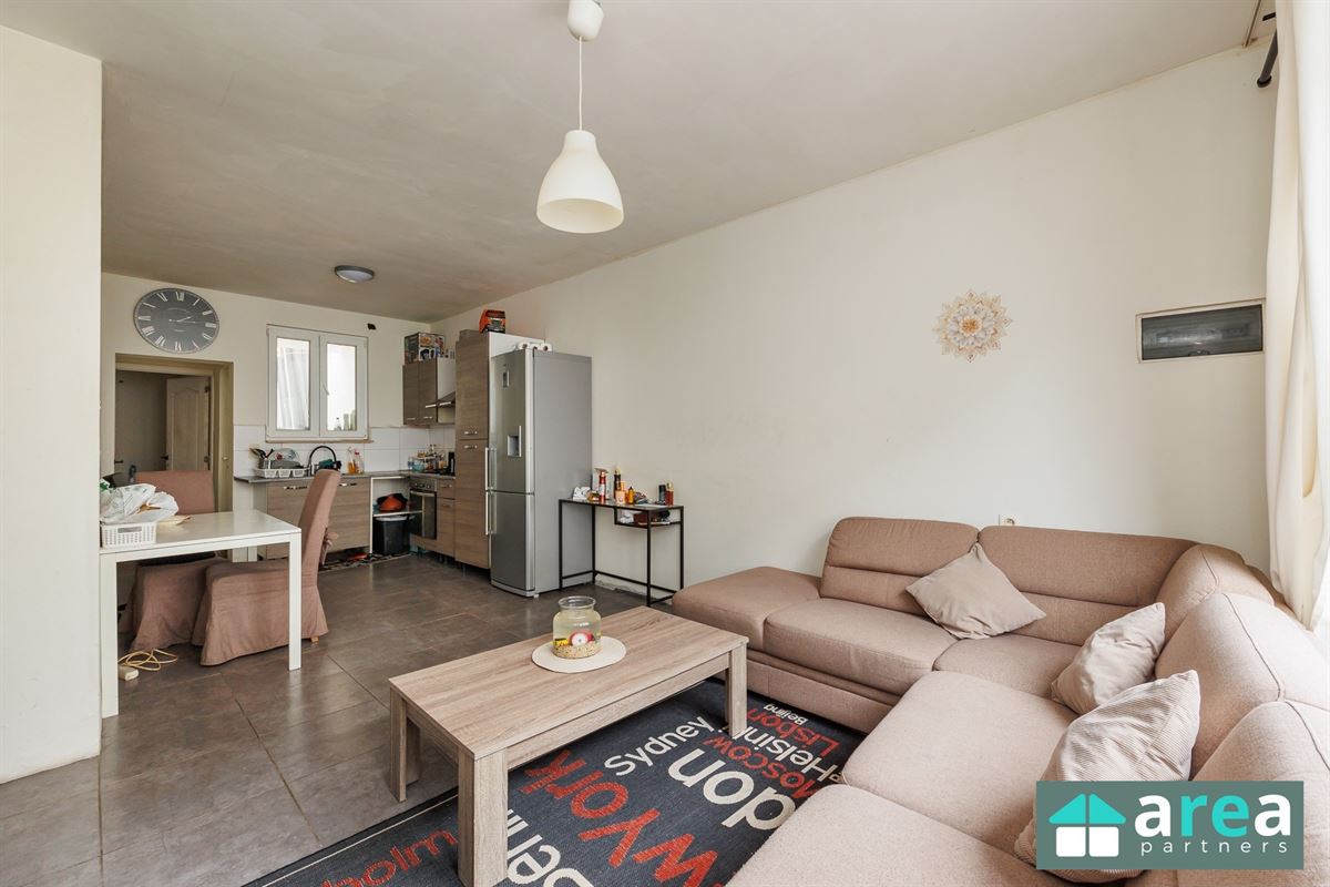 Interessante eigendom bestaande uit 3 units + achterhuis + magazijn!