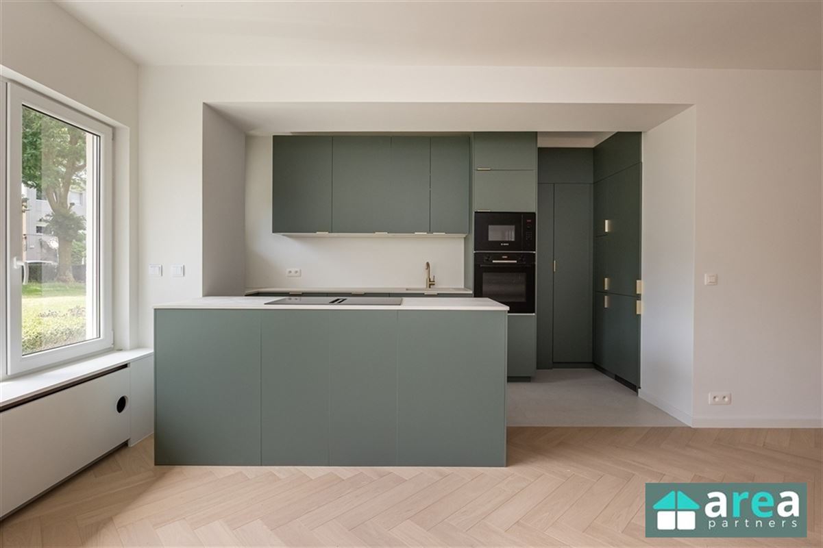 Gerenoveerd gelijkvloers appartement met 2 slpk te Boho!