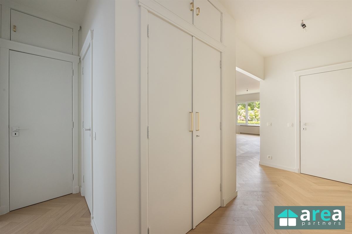 Gerenoveerd gelijkvloers appartement met 2 slpk te Boho!