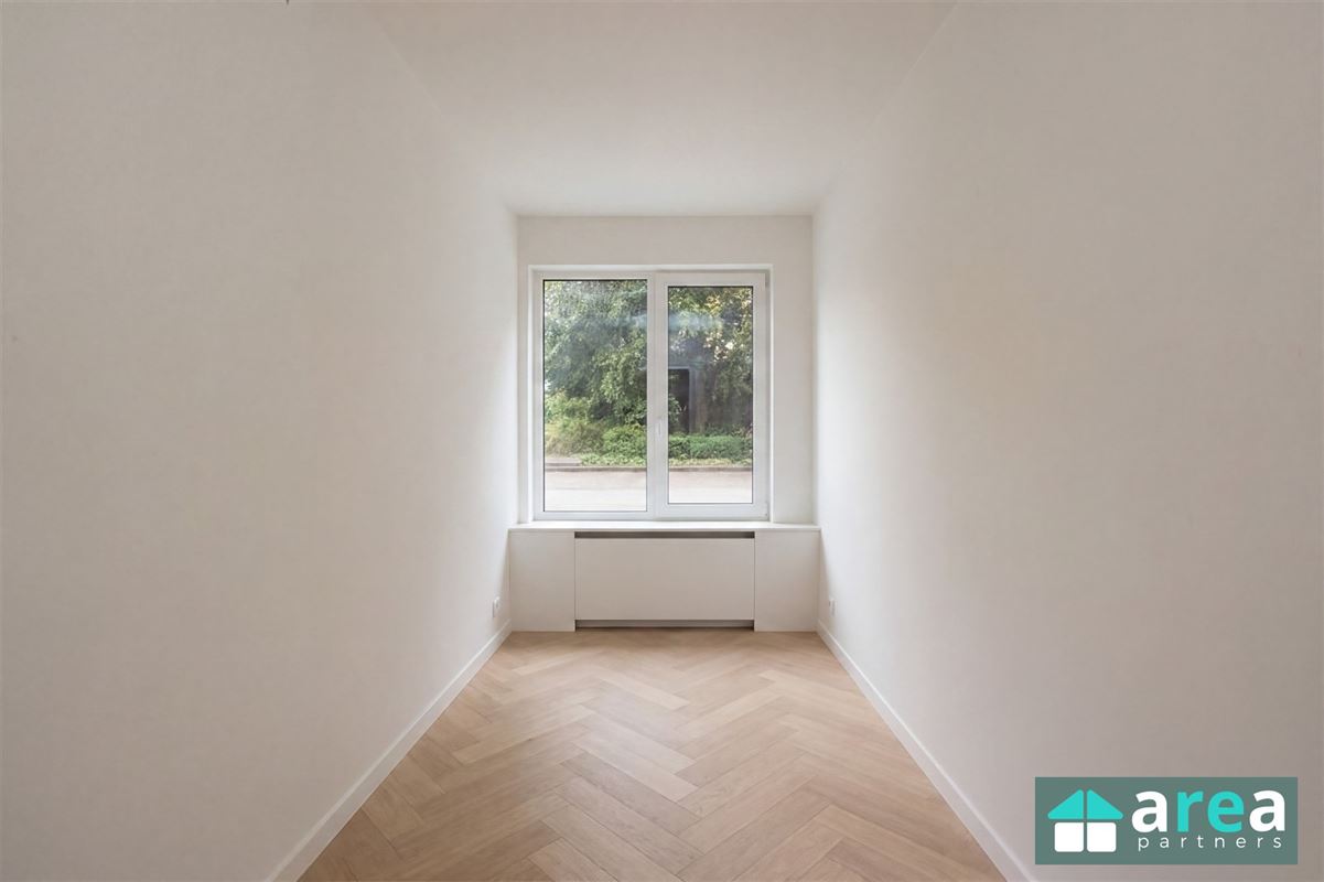 Gerenoveerd gelijkvloers appartement met 2 slpk te Boho!