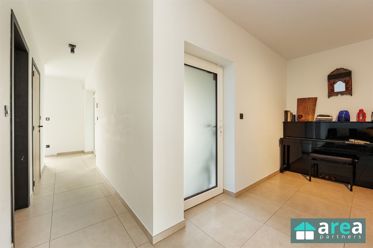 Instapklare nieuwbouwwoning op toplocatie!