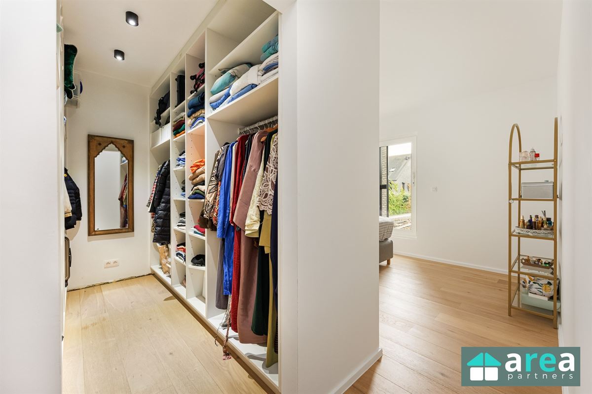 Instapklare nieuwbouwwoning op toplocatie!