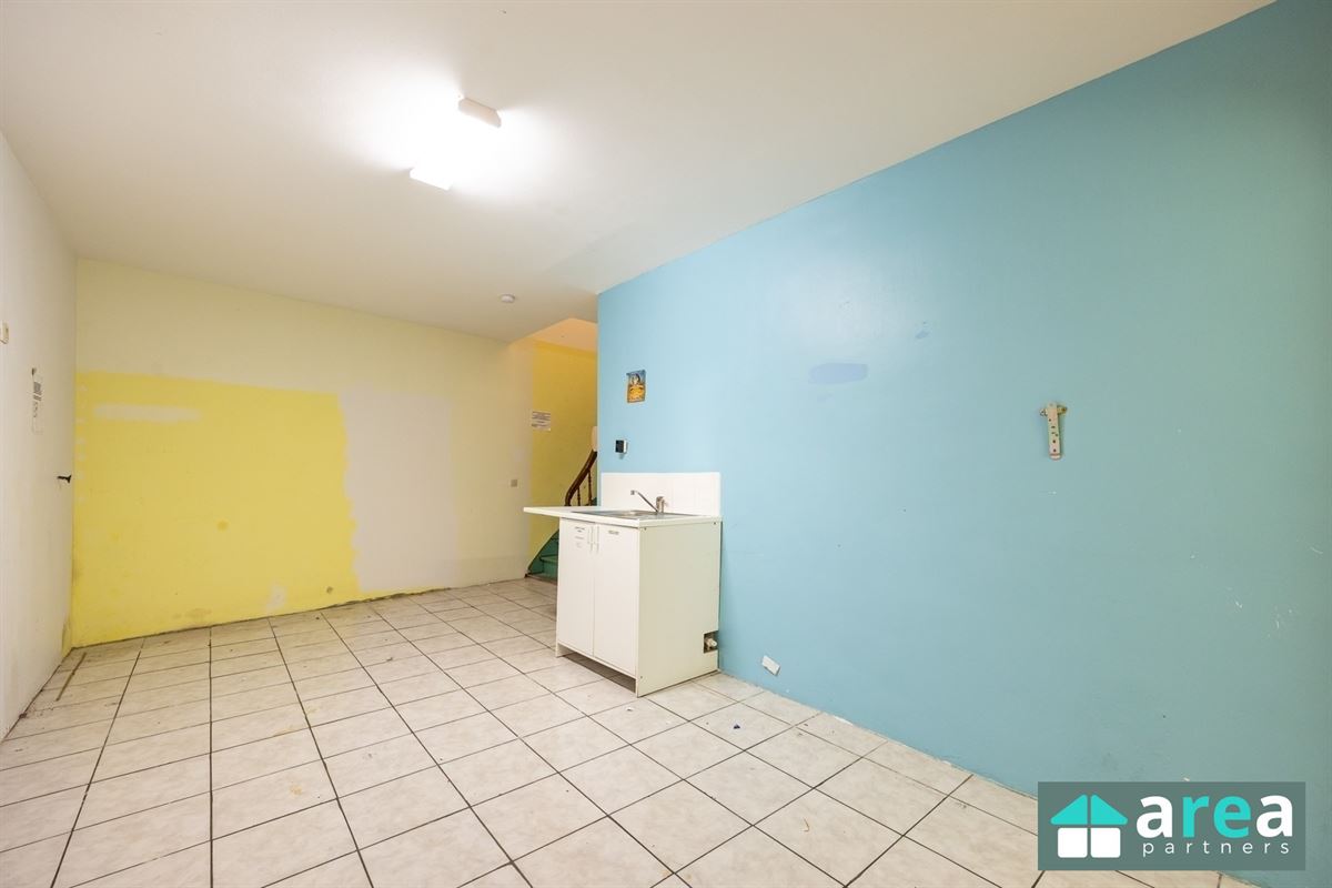 Ruim handelsgelijkvloers 150m² op toplocatie in Boho!