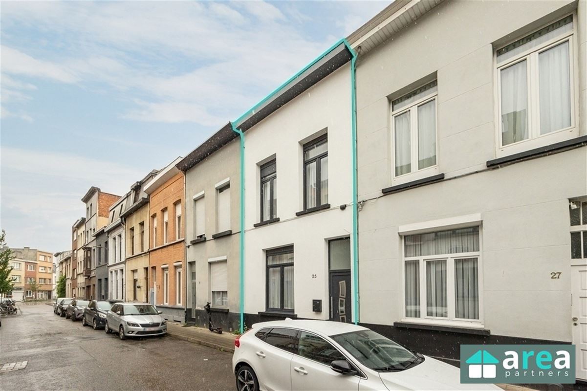 Energiezuinige en instapklare woning met 3 slpk en koer!