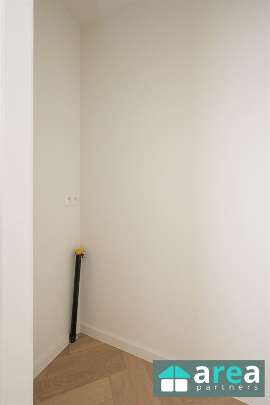 Gerenoveerd gelijkvloers appartement met 2 slpk te Boho!