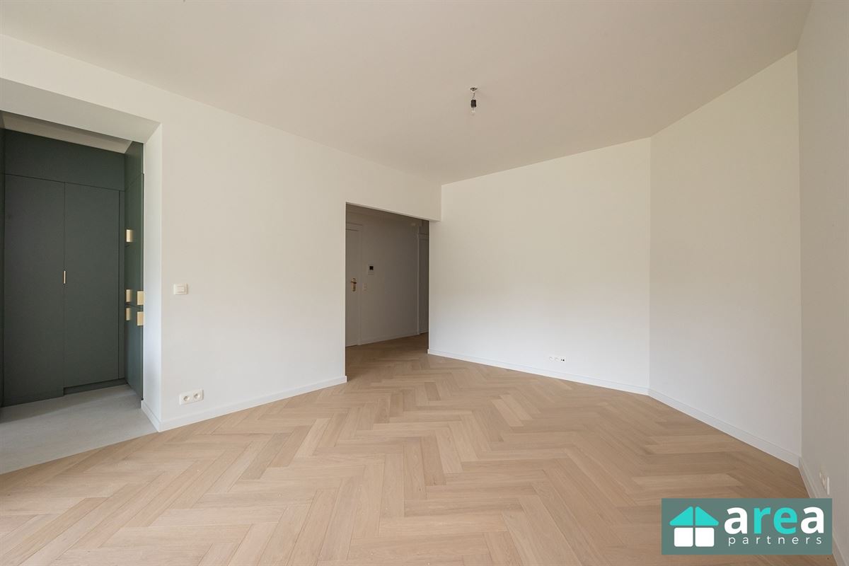 Gerenoveerd gelijkvloers appartement met 2 slpk te Boho!