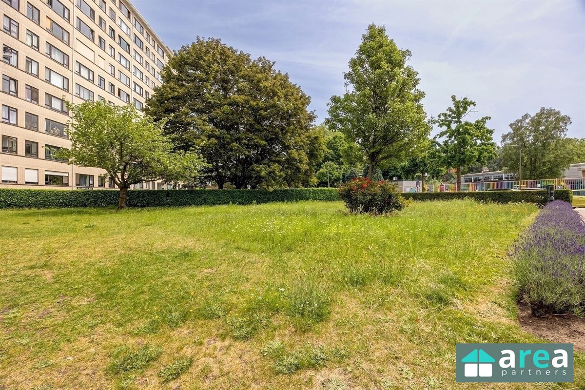 Gerenoveerd gelijkvloers appartement met 2 slpk te Boho!