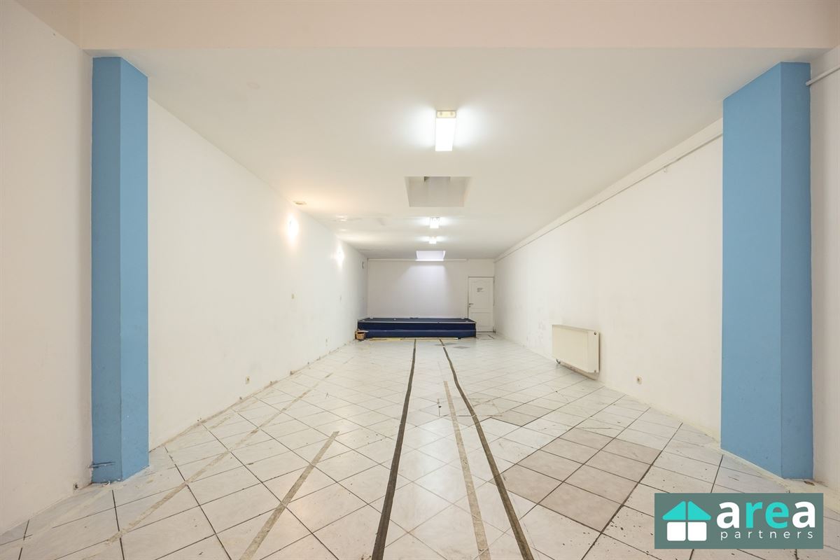 Ruim handelsgelijkvloers 150m² op toplocatie in Boho!
