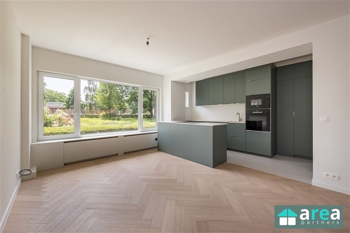 Gerenoveerd gelijkvloers appartement met 2 slpk te Boho!