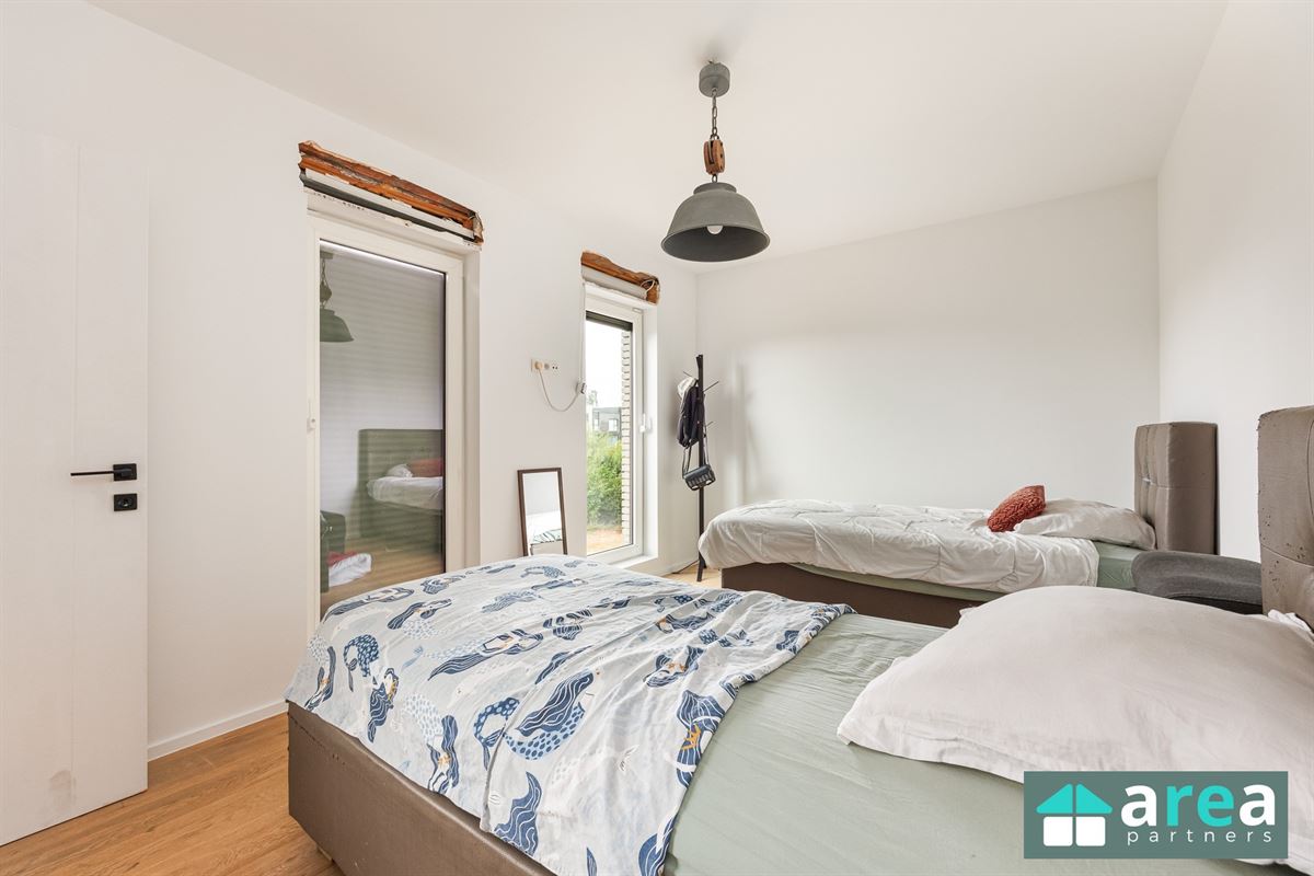Instapklare nieuwbouwwoning op toplocatie!