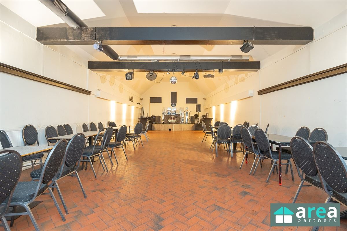Interessante opbrengsteigendom met 6 units in Boho!