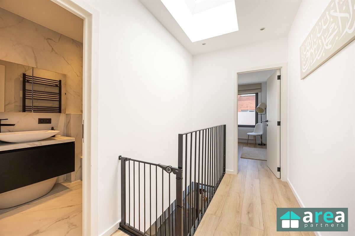 Energiezuinige (A) gerenoveerde woning met tuin!