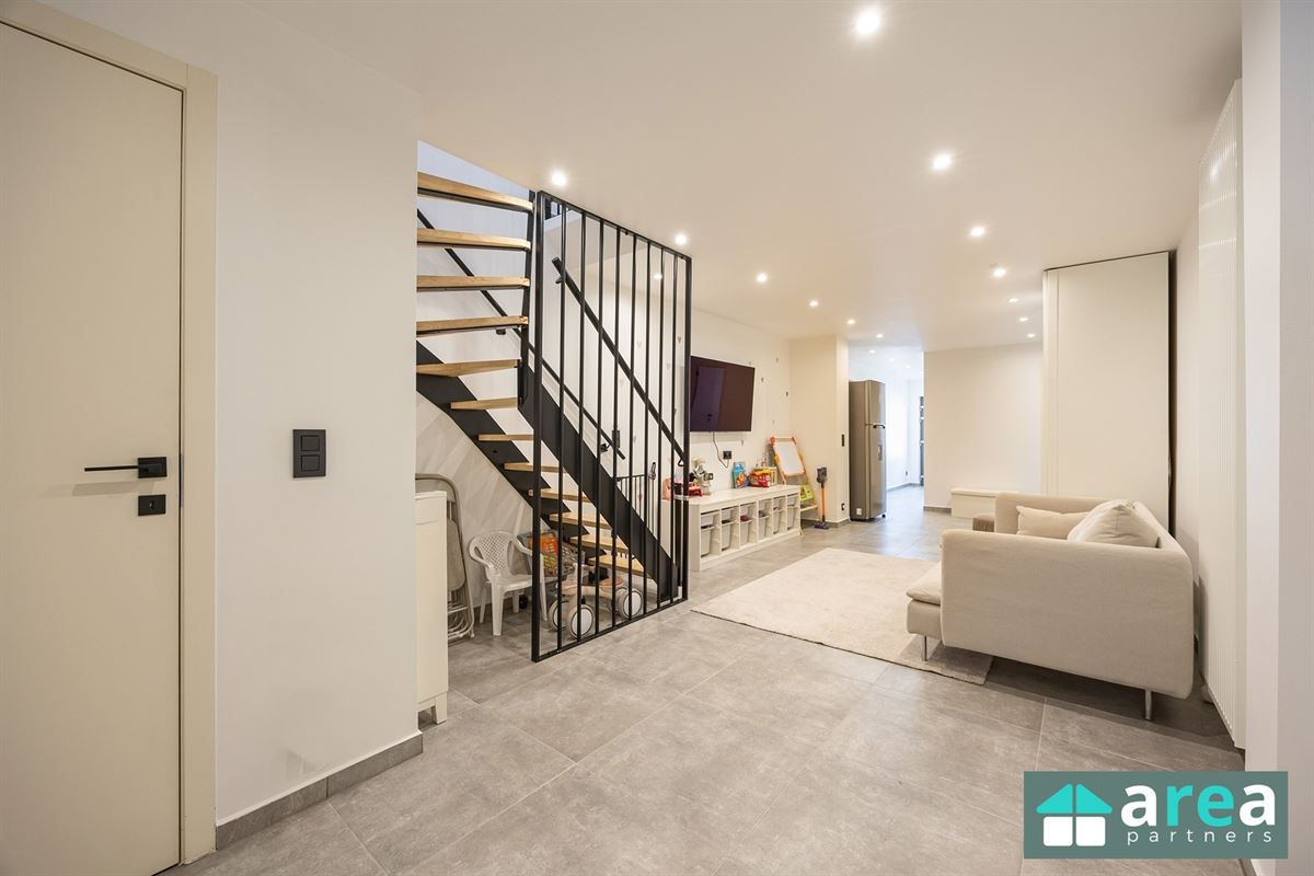 Energiezuinige (A) gerenoveerde woning met tuin!