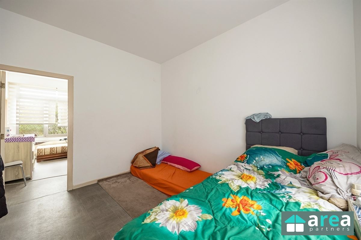 Opbrengsteigendom bestaande uit handelszaak + 3 appartementen