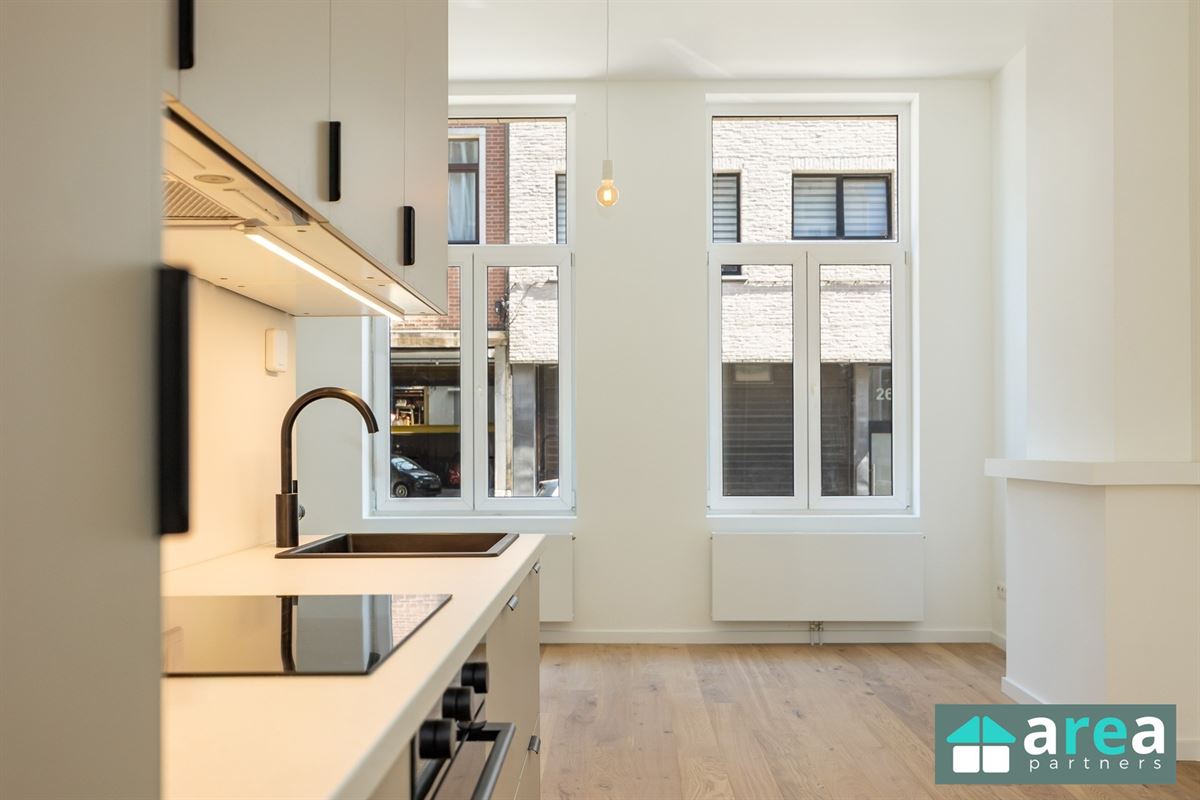 Gerenoveerd 1slpk appartement met koer op het trendy Zurenborg!