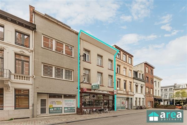 Interessante opbrengsteigendom met 6 units in Boho!