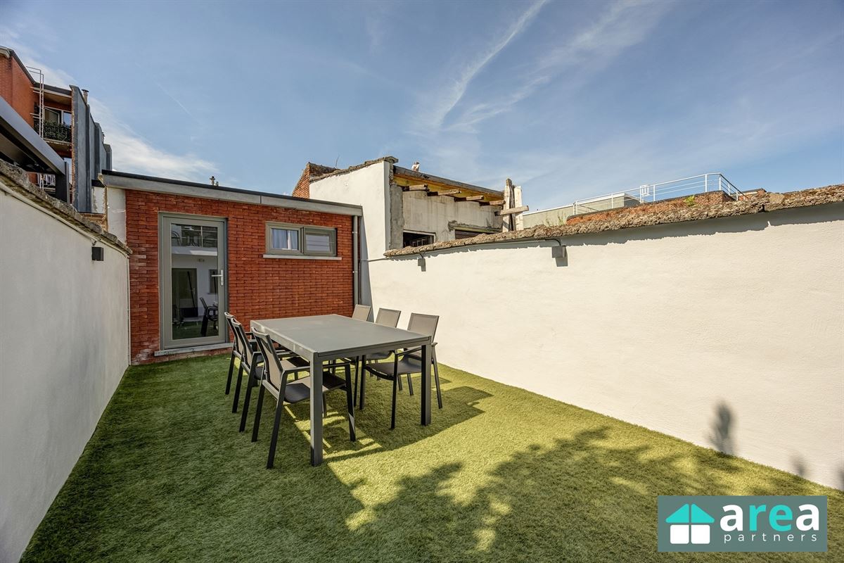 Energiezuinige (A) gerenoveerde woning met tuin!