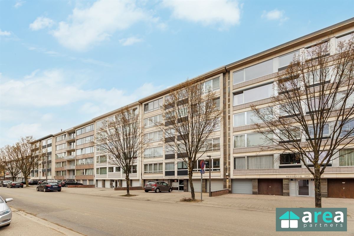 Instapklaar appartement met 2 slpk., terras én garage op toplocatie!
