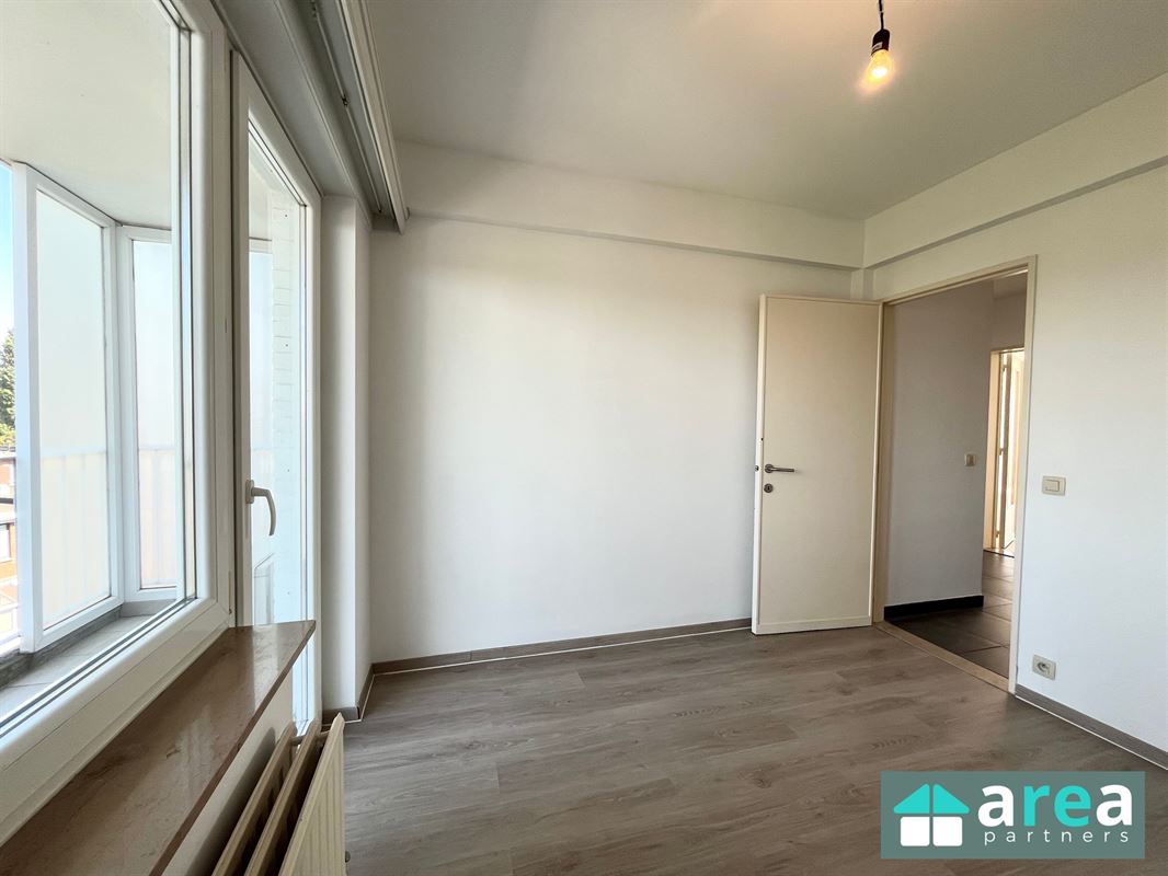 Instapklaar appartement met 2 slpk., terras én garage op toplocatie!