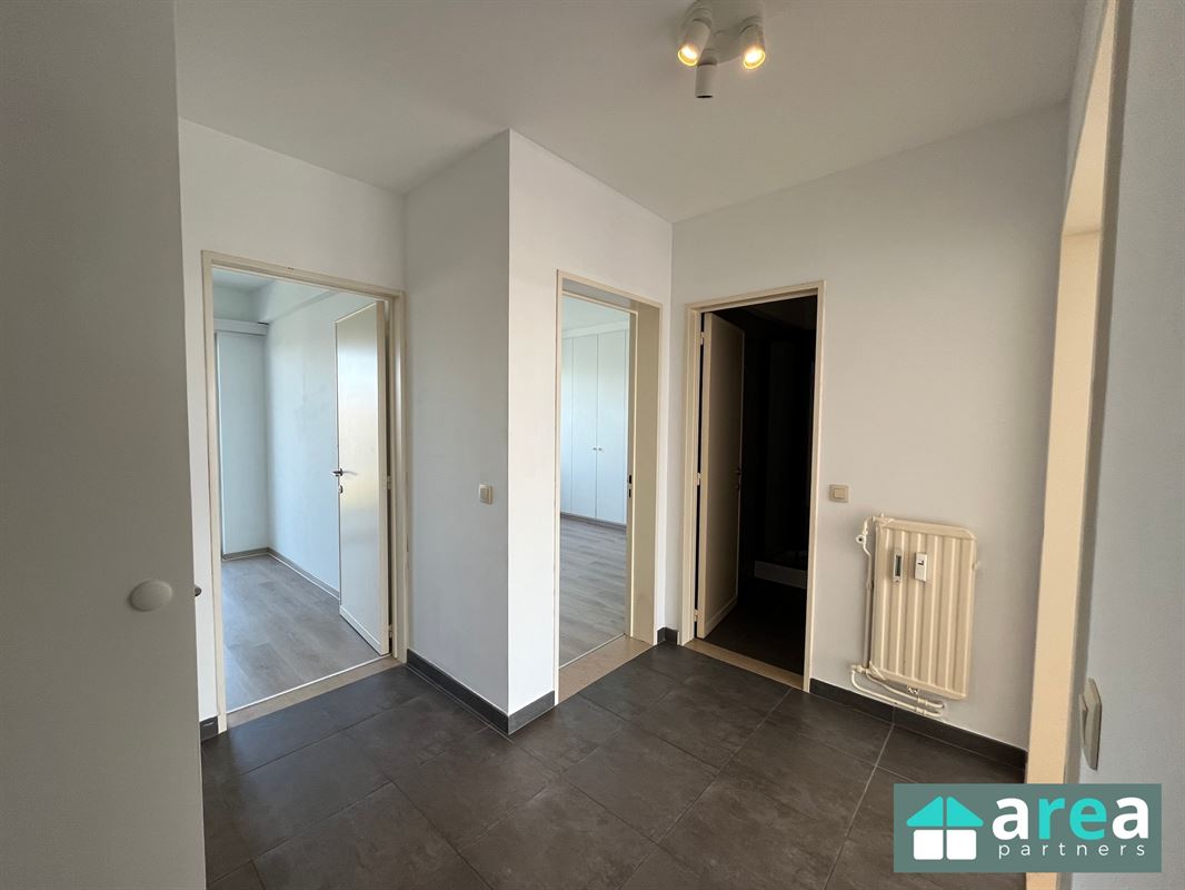 Instapklaar appartement met 2 slpk. én terras op toplocatie!