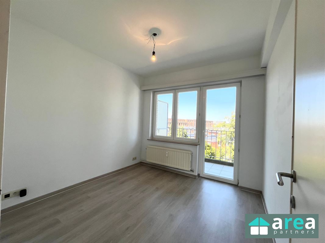 Instapklaar appartement met 2 slpk., terras én garage op toplocatie!