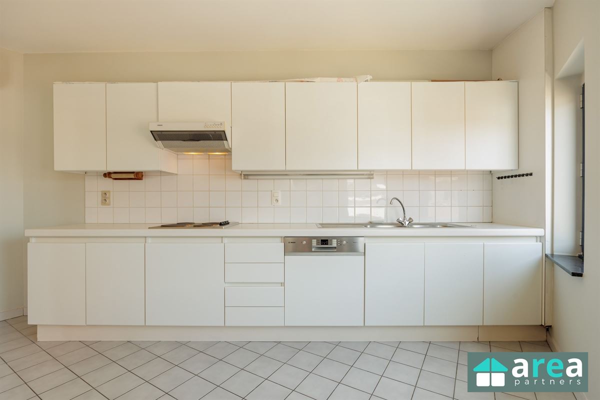 Ruim lichtrijk appartement met 2 slpk.
