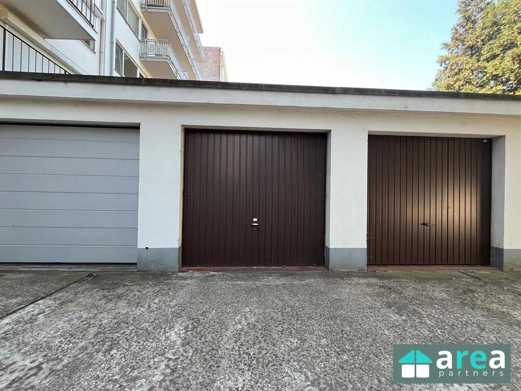 Instapklaar appartement met 2 slpk. én terras op toplocatie!