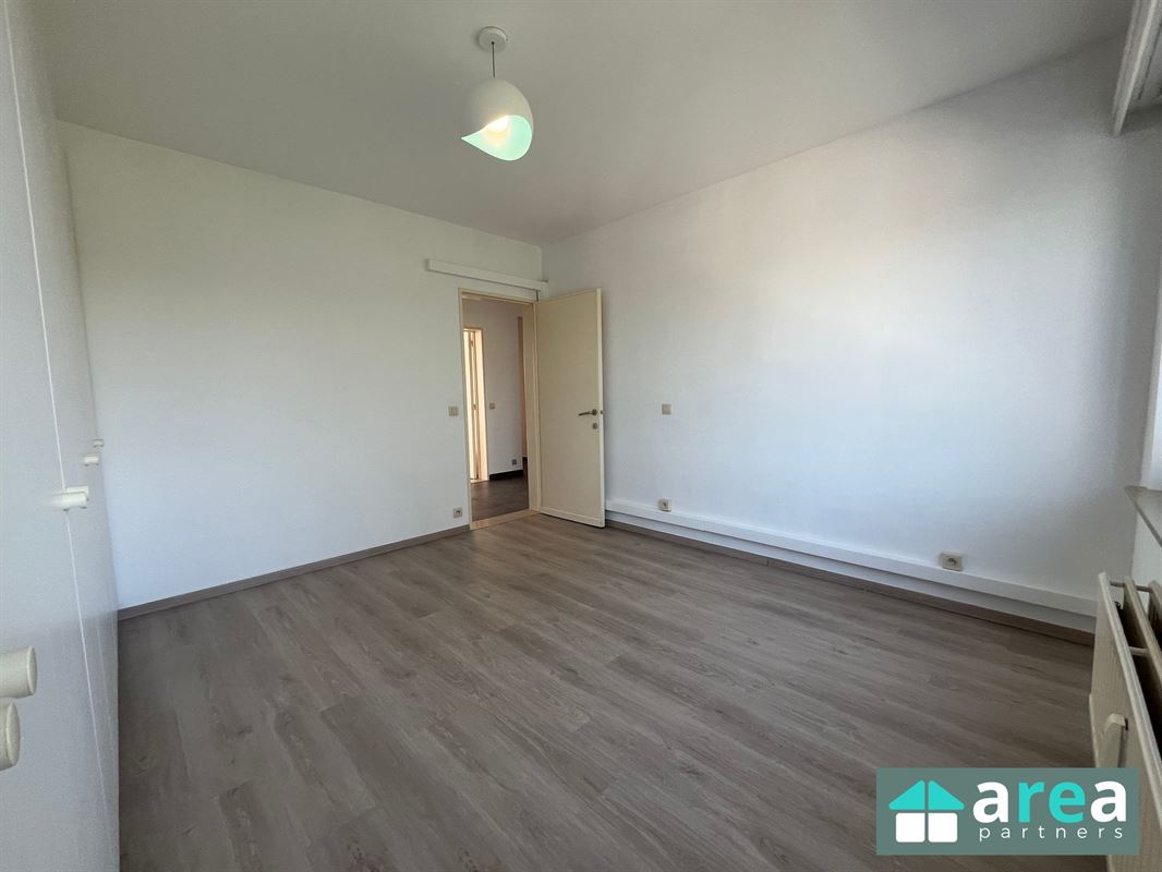 Instapklaar appartement met 2 slpk. én terras op toplocatie!