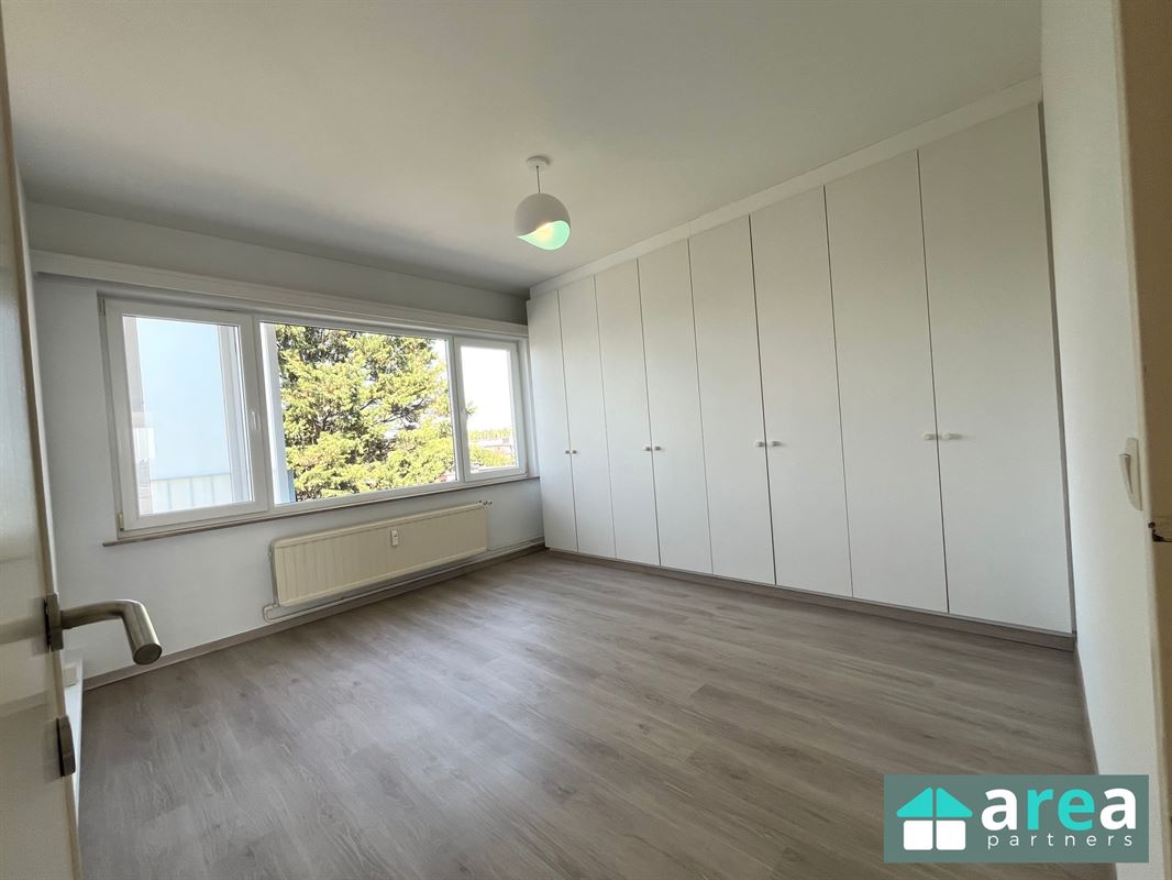 Instapklaar appartement met 2 slpk., terras én garage op toplocatie!