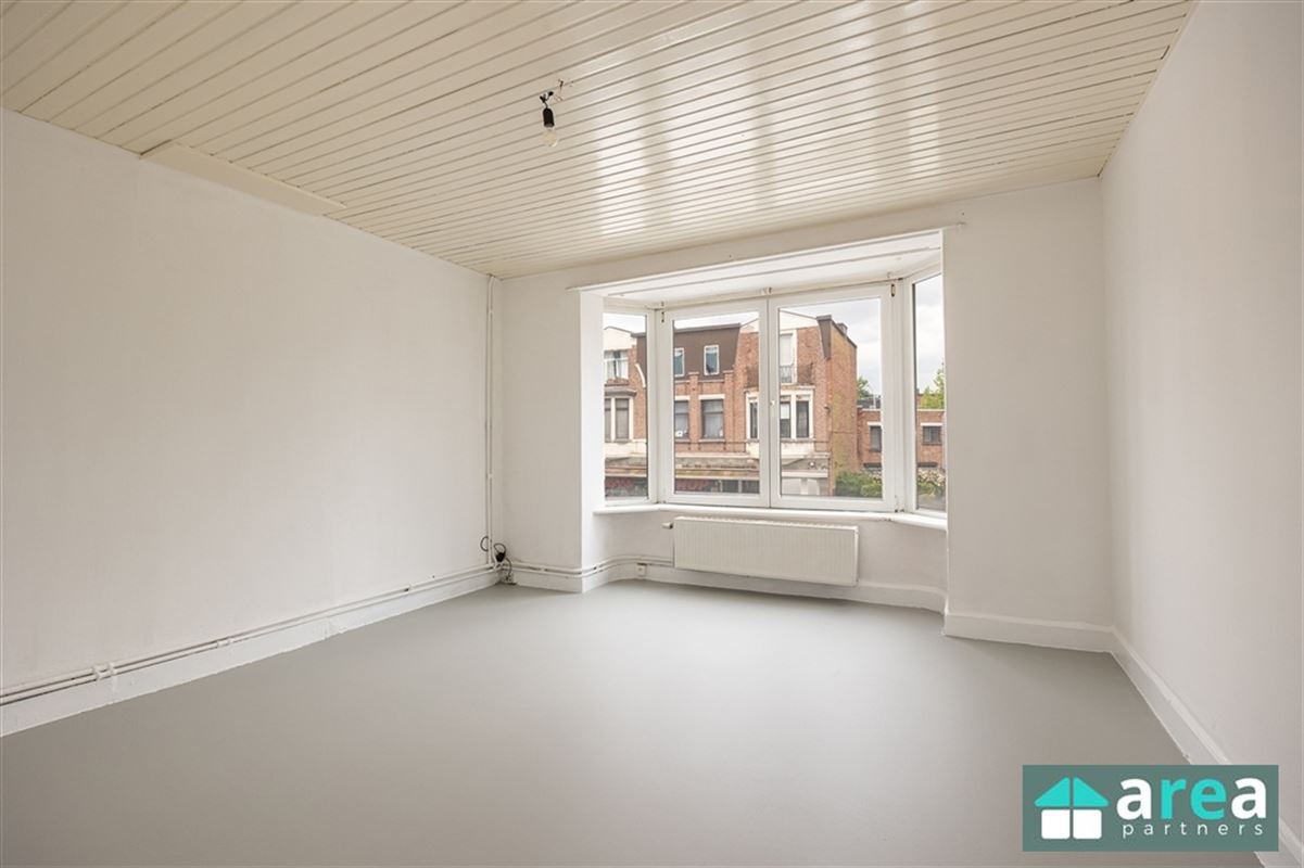 Instapklare woning met vier slaapkamers!