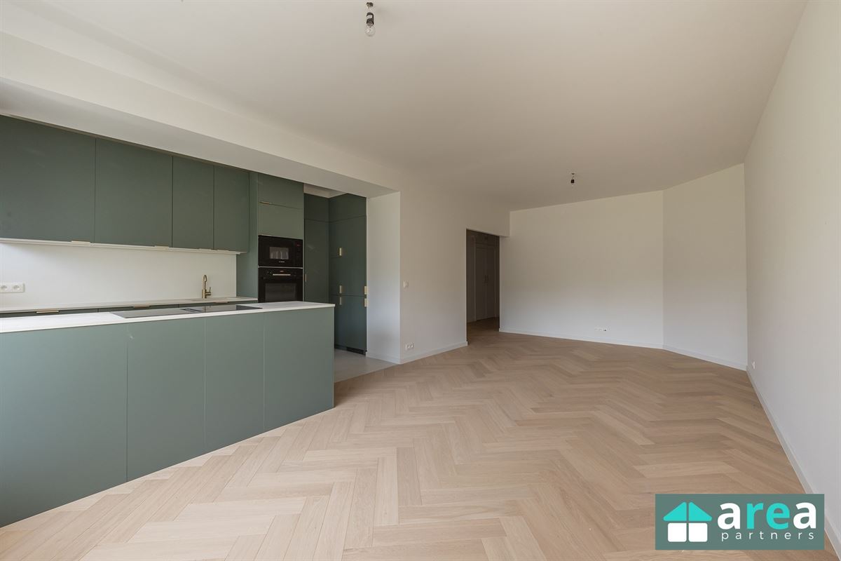 Gerenoveerd gelijkvloers appartement met 2 slpk te Boho!