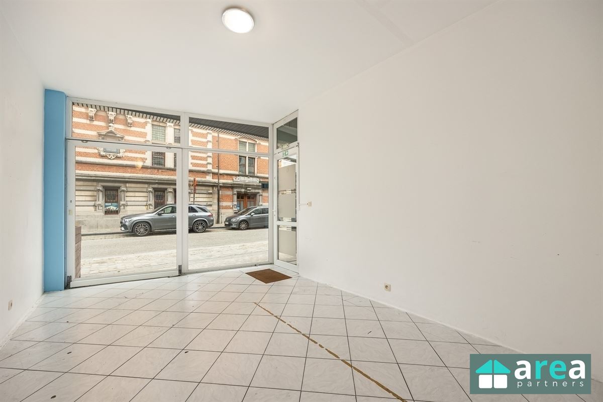 Ruim handelsgelijkvloers 150m² op toplocatie in Boho!