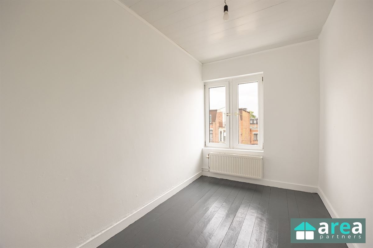 Instapklare woning met vier slaapkamers!