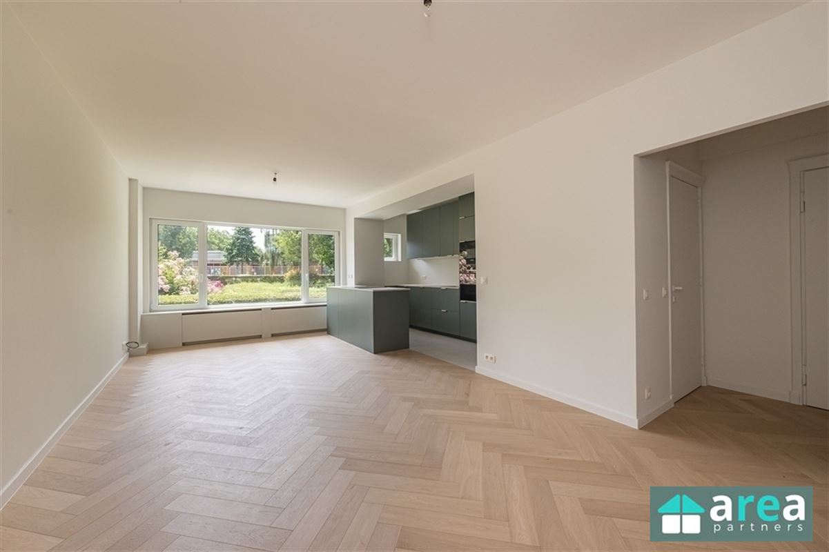 Gerenoveerd gelijkvloers appartement met 2 slpk te Boho!