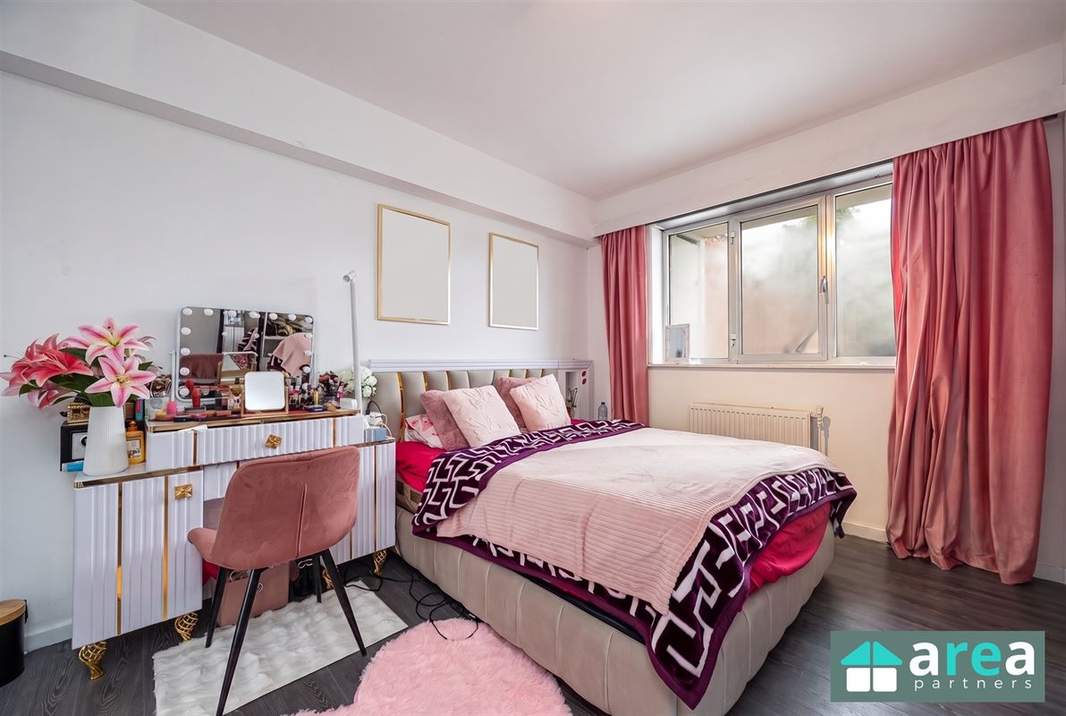 Leuk 2-slpk appartement met terras op centrale locatie in Berchem