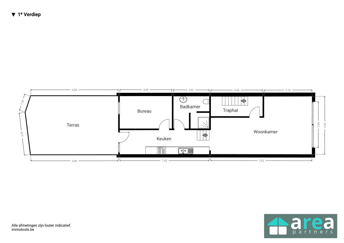 Instapklare ruime woning met 4 slaapkamers, garage en magazijn in Boho!