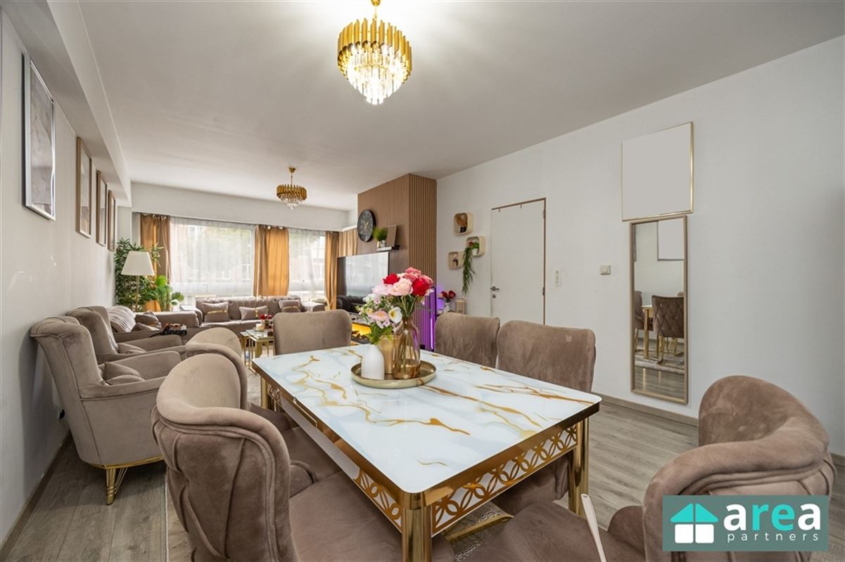 Leuk 2-slpk appartement met terras op centrale locatie in Berchem