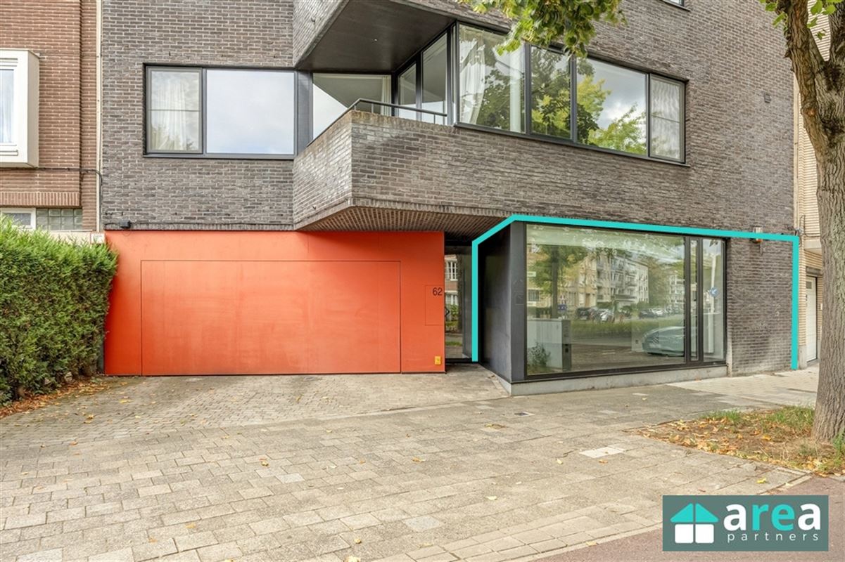 Leuke kantoorruimte met koer in gegeerde buurt!