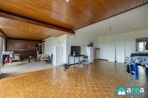 Zeer groot appartement (190m²) met 4 slaapkamers en 3 badkamers