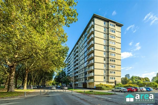 Zeer groot appartement (190m²) met 4 slaapkamers en 3 badkamers