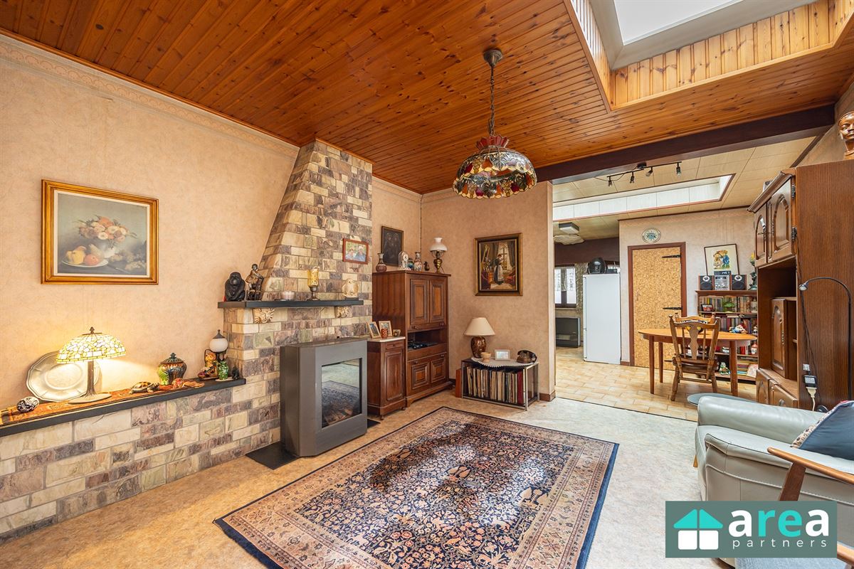 Te renoveren woning (146m²) met 4 slpks en tuin in Boho