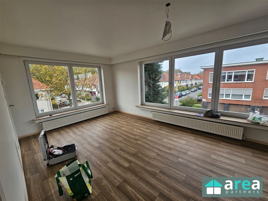 Appartement met garagebox vlakbij het Boekenbergpark