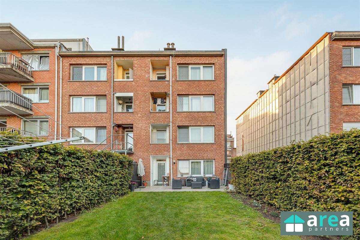Unieke investering: 7 app + 7 garages + projectgrond!
