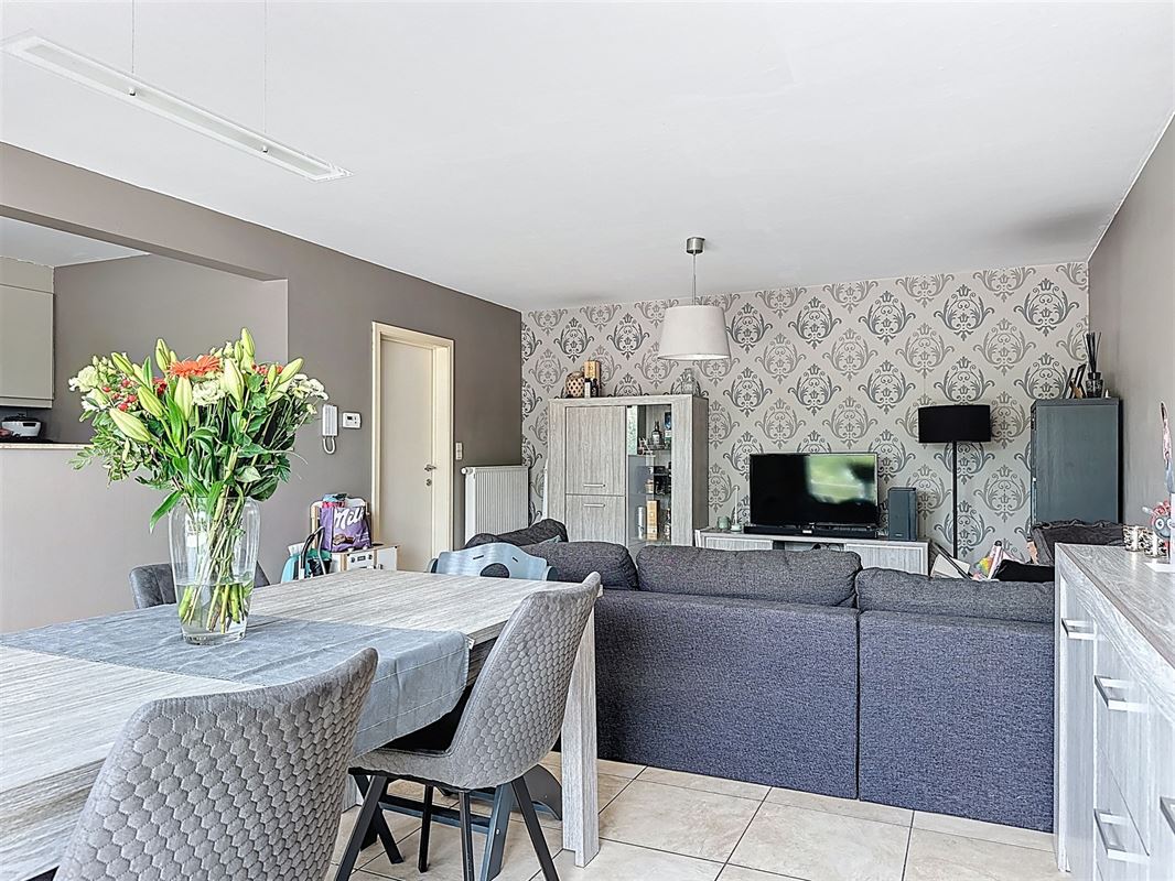 Rustig gelegen 2 kamer appartement met ruim terras te Oudegem nabij Dendermonde.