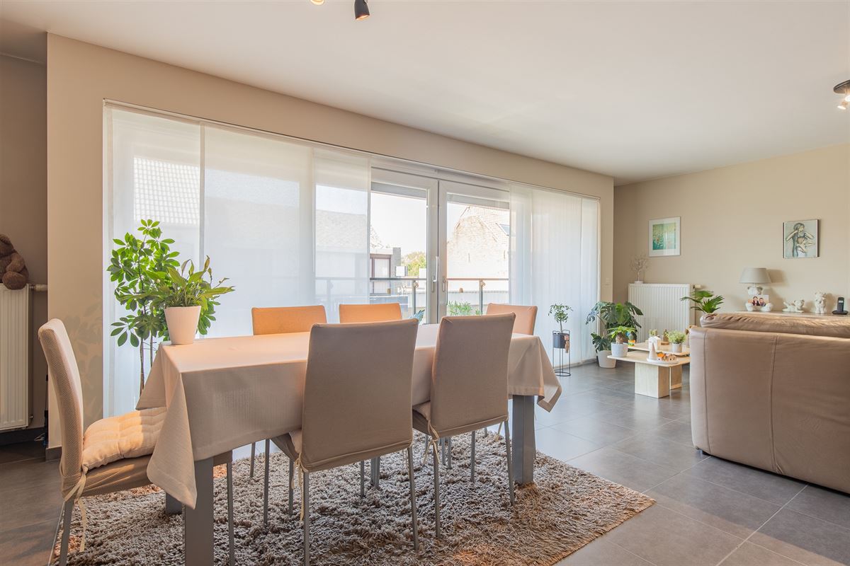Instapklaar trendy appartement in het landelijke Oudegem