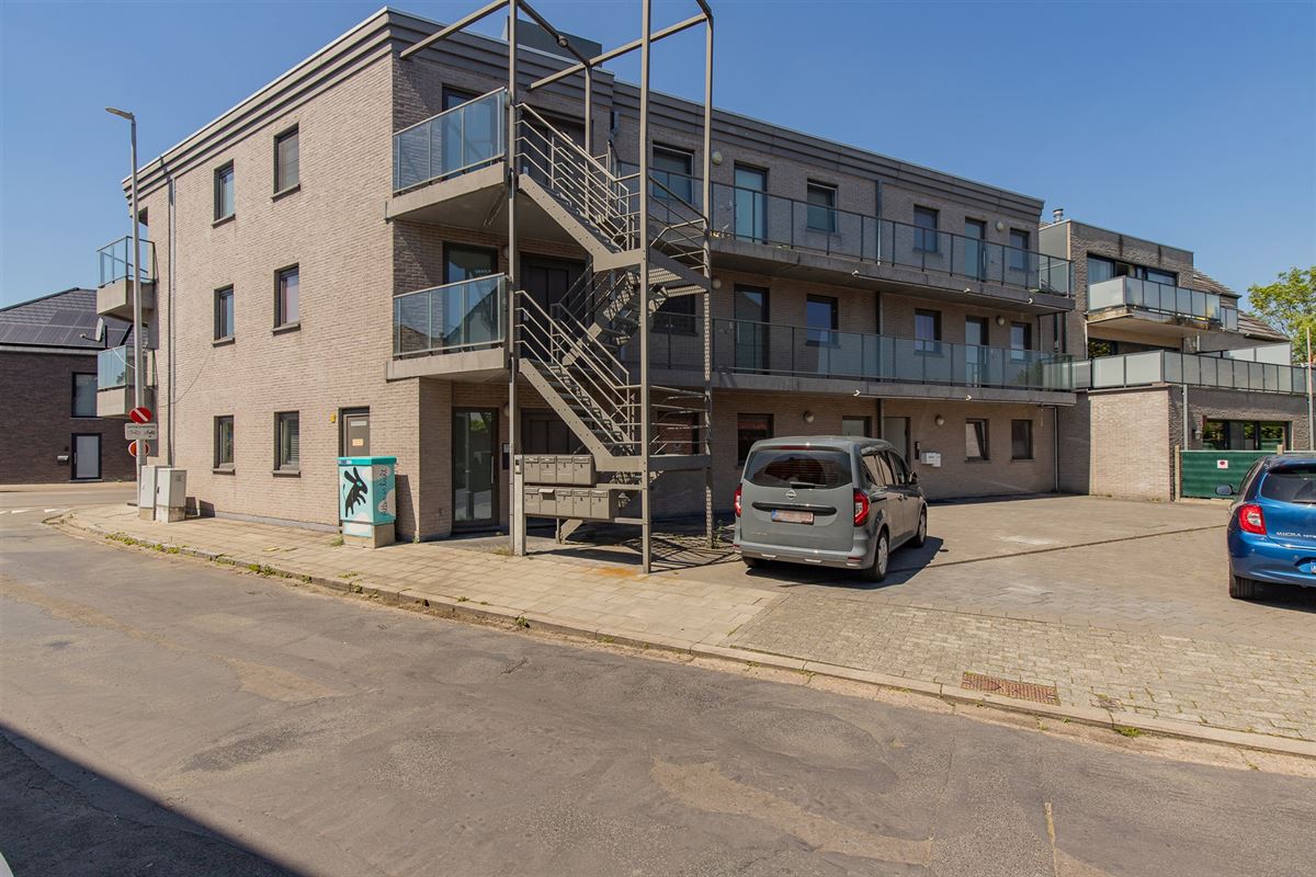 Instapklaar trendy appartement in het landelijke Oudegem